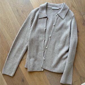 Abercrombie pearl button collared cardigan